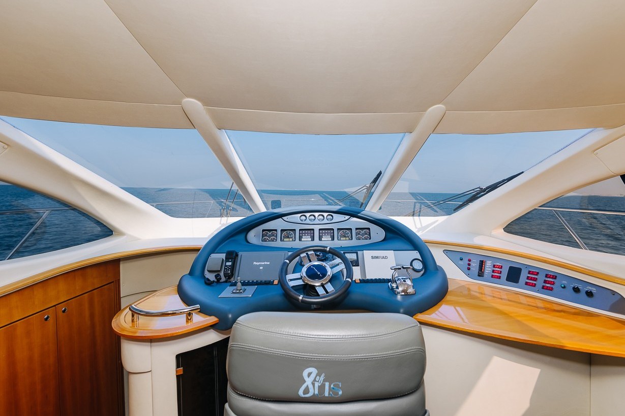 Azimut 8ofUs, gallery image 8