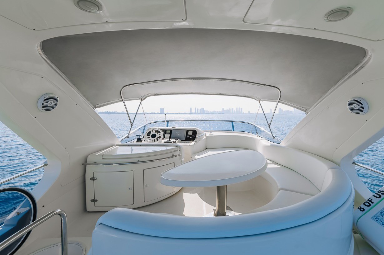 Azimut 8ofUs, gallery image 4