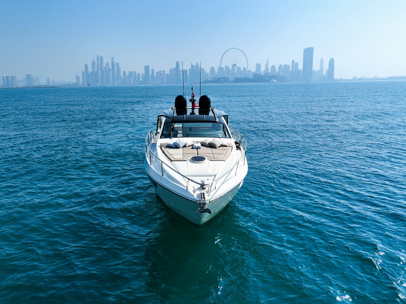 Pershing 5X Pearl White, gallery image 11