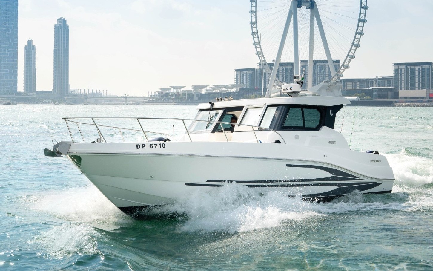 Silver Craft Storm, private yacht