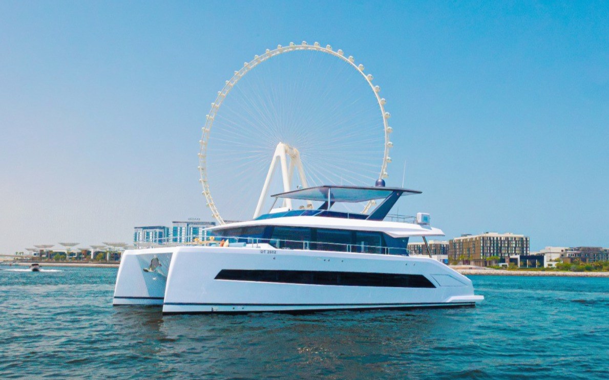 Sky Walker Volare, private yacht