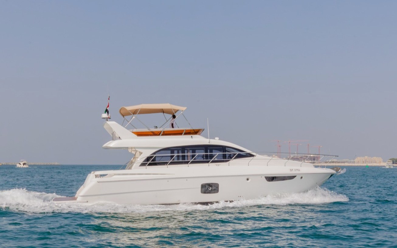 Sky Walker Kio, private yacht