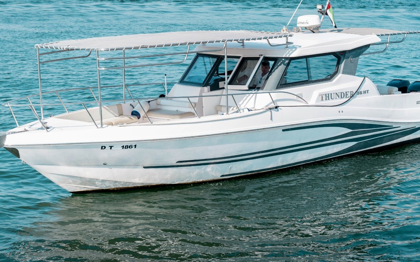 Silver Craft Thunder, private yacht