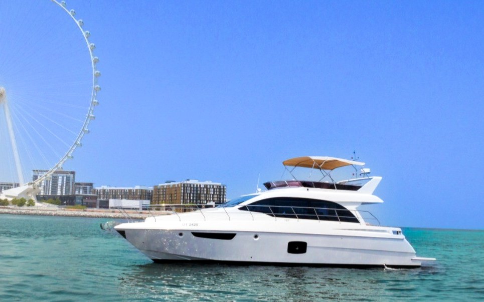 Sky Walker Lee, private yacht