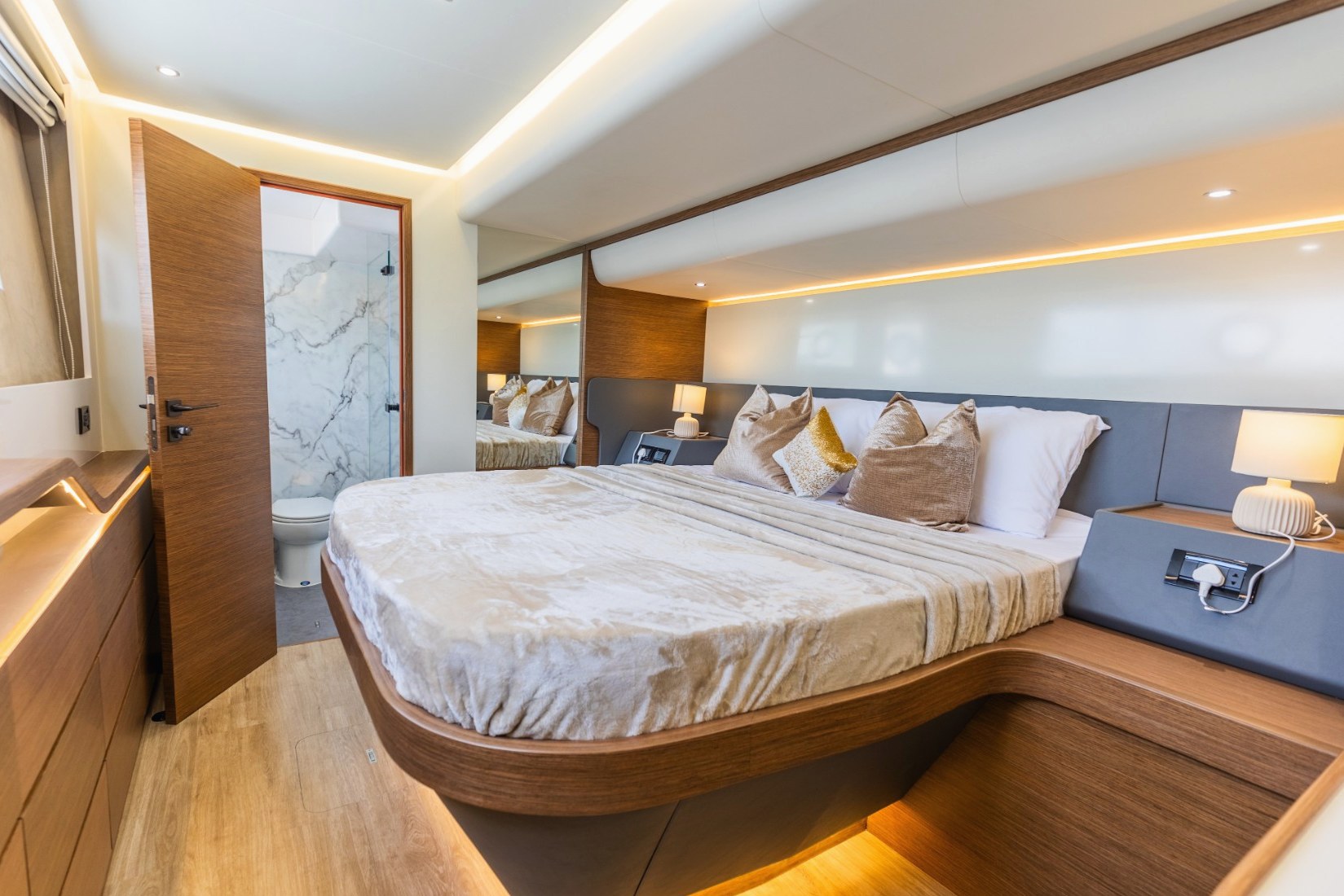 Sky Walker Aquila, gallery image 2