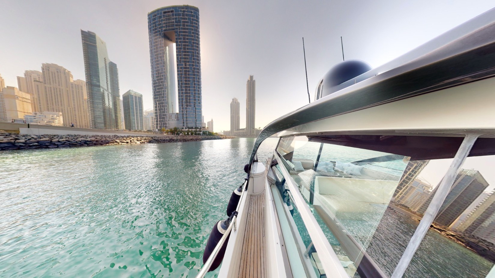 Pershing 5X Pearl White, gallery image 7